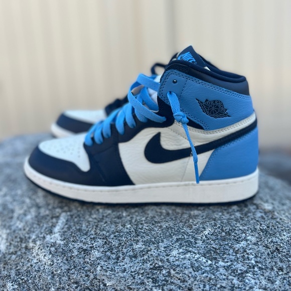 Jordan Retro High OG Obsidian, UNC 2019